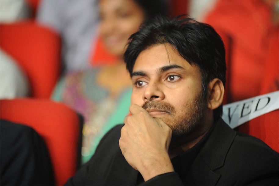 Attarintiki-Daredi-Thank-You-Meeting
